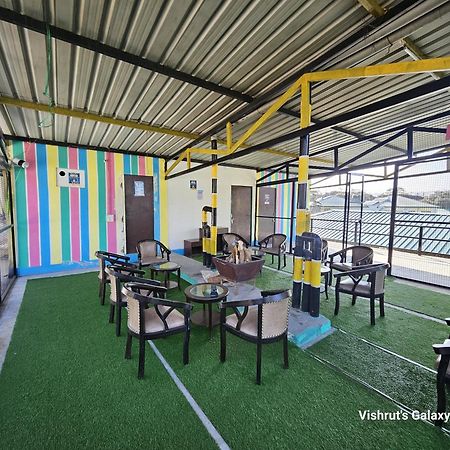 The Bunkk Inn Hotel & Restaurant Mussoorie Bagian luar foto
